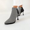 Členkové čižmy Laura Biagiotti Textile Black (Veľkosť 37)