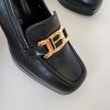 lodicky-laura-biagiotti-black-calf-detail.jpg