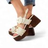 biele-retro-sandale-gai-mattiolo-bianco-na-nohe-01.jpg
