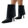 elegantne-clenkove-cizmy-laura-biagiotti-hb-calf-black-na-nohach-vpohybe.jpg