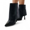 elegantne-clenkove-cizmy-laura-biagiotti-hb-calf-black-na-nohach-zpredu.jpg