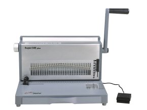 B2E9E1C2 6DF9 4E98 AE58 AAC9784ACC39 6A56E383 767A 4C54 843A EB70B424ED3C