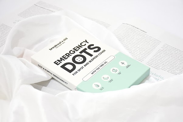Náplasti na akné Emergency Dots od Breakout+aid
