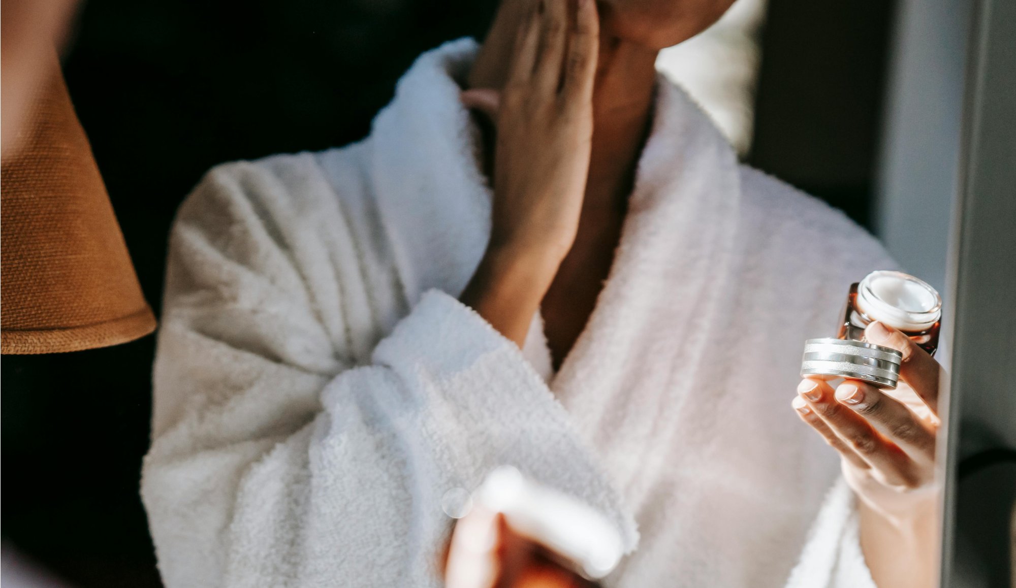 Když pleť ztrácí jiskru. A krémy už nestačí.