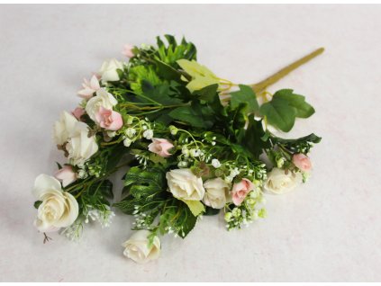 bukiet roza z dodatkami wys 111531