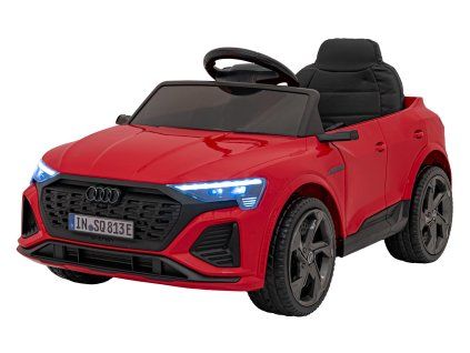 Vozidlo Audi SQ8 červené