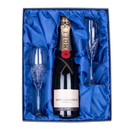 Moët & Chandon Imperial Brut a sklenice 150ml, Kometa (Sampus set - pocet sklenicek 4 ks broušených skleniček)