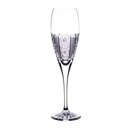 Broušené sklenice na sekt