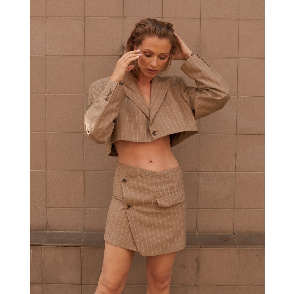 31E1847A 0570 45B2 9E59 5A5AB4FBE2F0