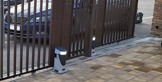 Pohon Nice pro brány s nedostatkem prostoru