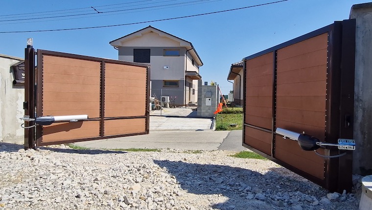 Top 5 najlepších pohonov brán v roku 2025