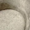800816 WH 01 VS BP Vogue eetkamerstoel structure velvet wheatfield detail