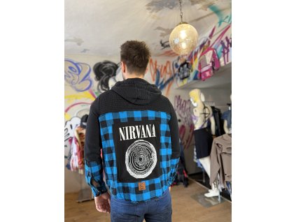 UP: UrbanBlend  36/38