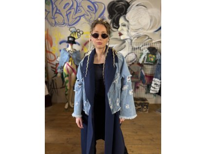 UP: UrbanStreet 42/44