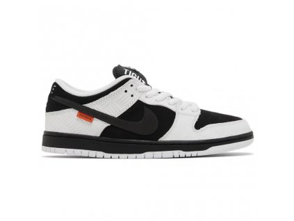Nike SB Dunk Low TIGHTBOOTH 1