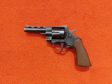 Revolver Arminius HW38 - KOMISE