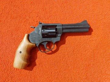 Revolver Kora Sport 4 22LR - KOMISE