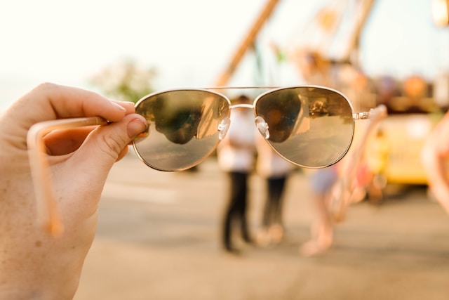 Jak chránit oči během léta: Odborné rady od optiků pro zdravý zrak