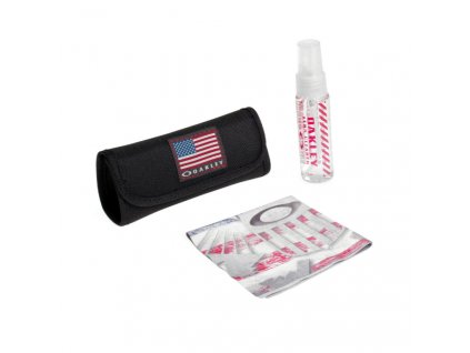 OAKLEY USA Flag Lens Cleaning Kit