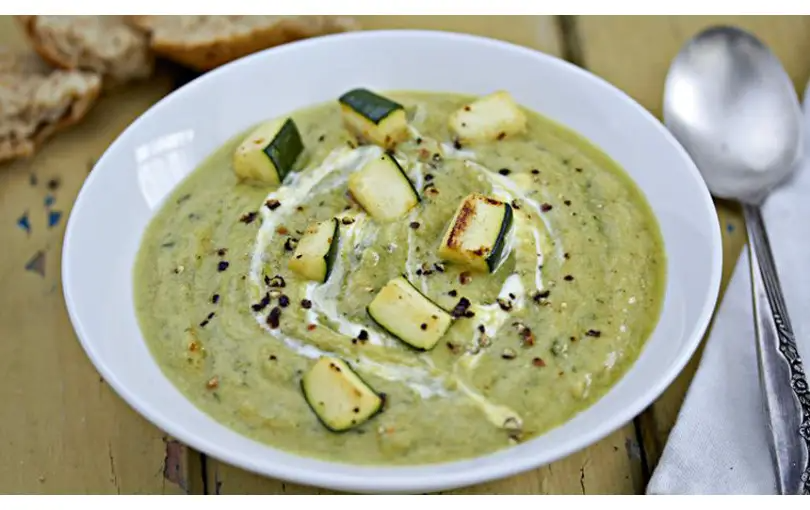 Krémová polievka z pečenej cukety