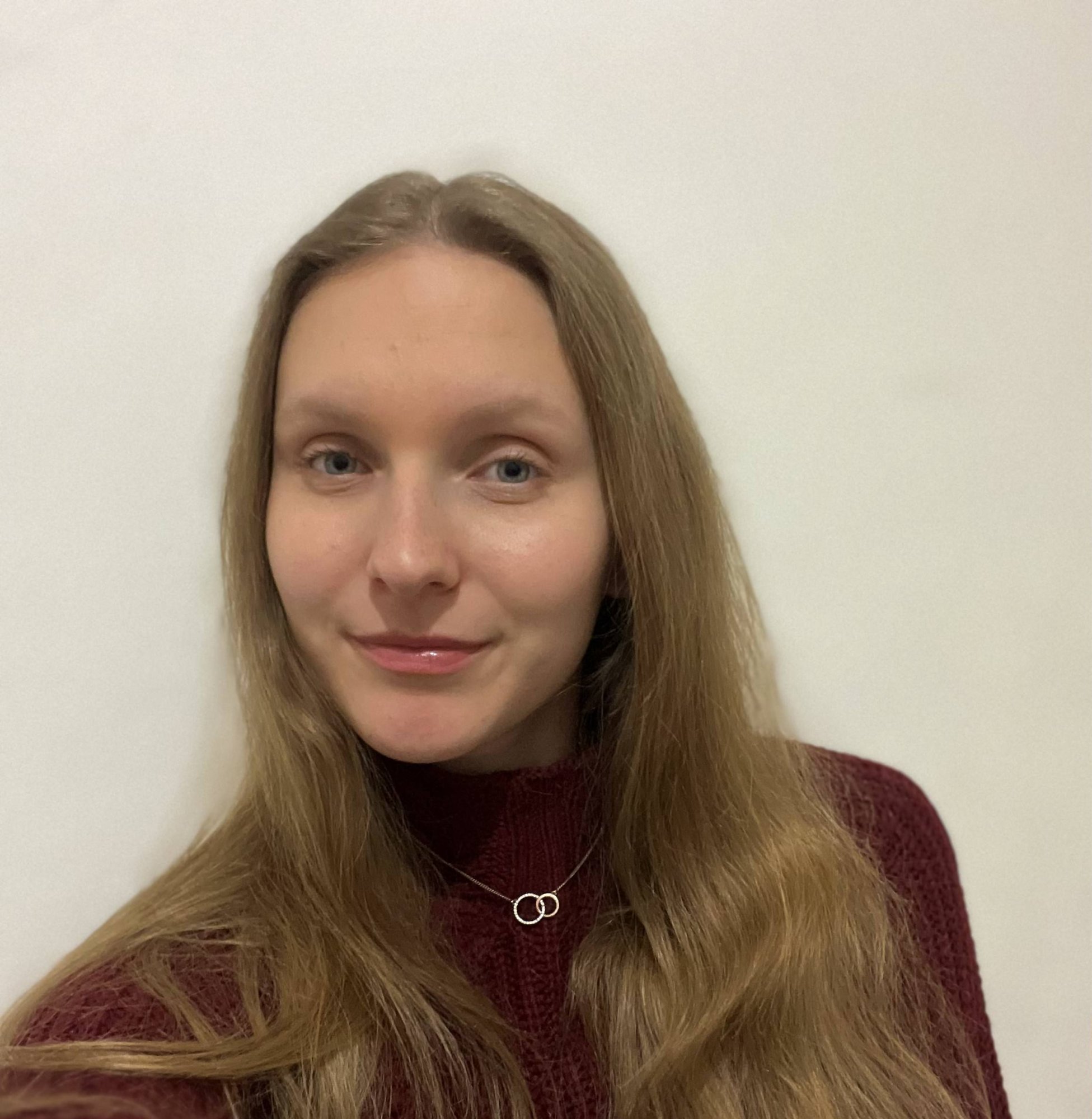 PRODUCTION ASSISTANT | Kamila Brhlíková