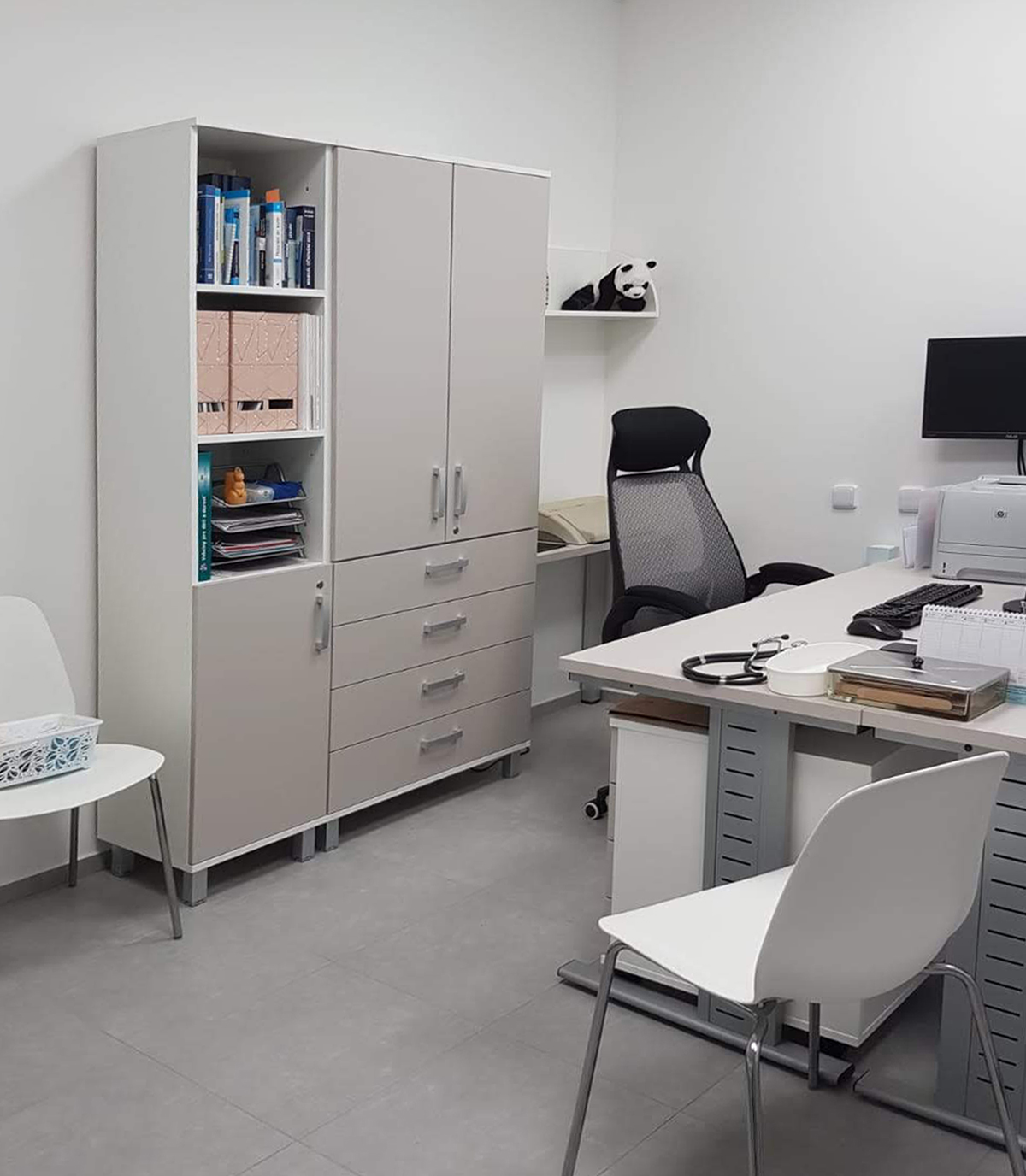 Nábytok do ordinácie praktického lekára