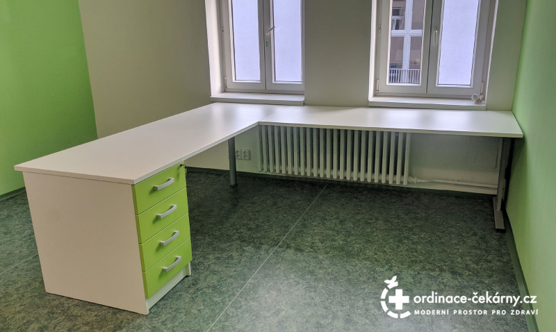 Nábytek do ordinace a sesterny