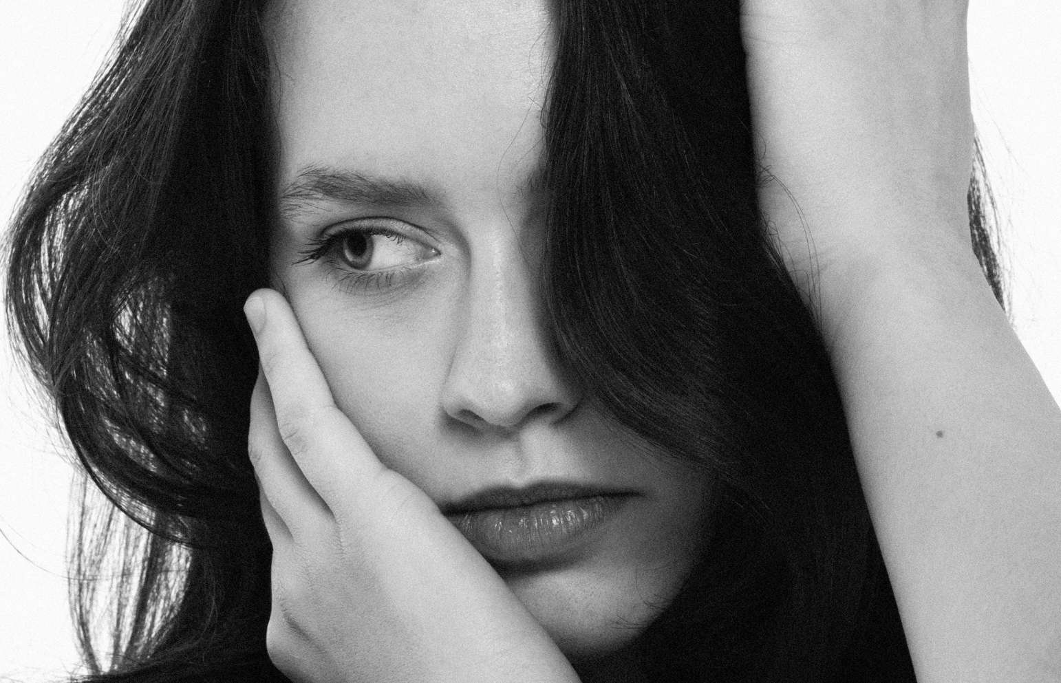 Keď telo hovorí dosť! Chronická únava u žien a cesta k vitalite