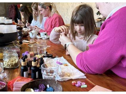 PARENT & CHILD CREATION candle making workshop