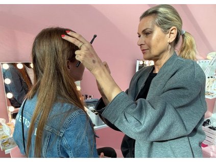 Intensive Be Your Own Makeup Artist Course - Evening Makeup