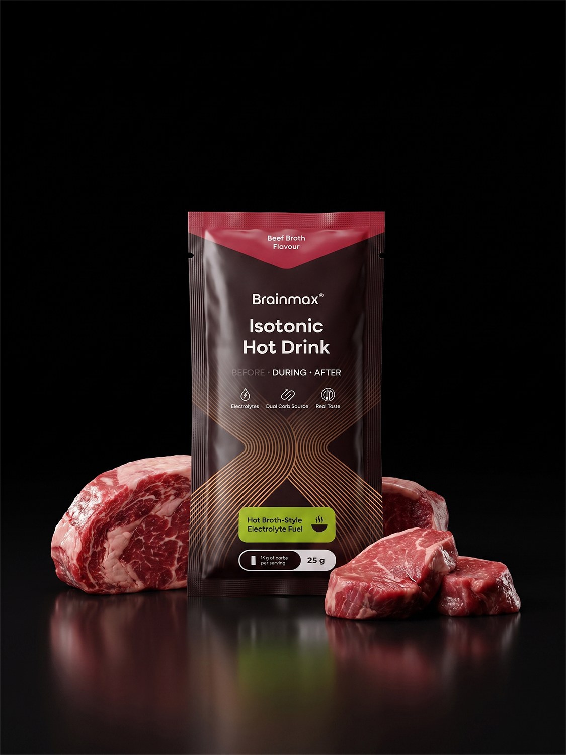 BrainMax Isotonic Hot Drink Beef Broth obklopený hovězím masem