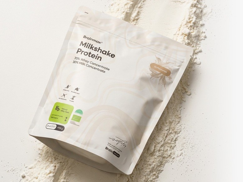 BrainMax Organic Milkshake Protein - balení a prášek