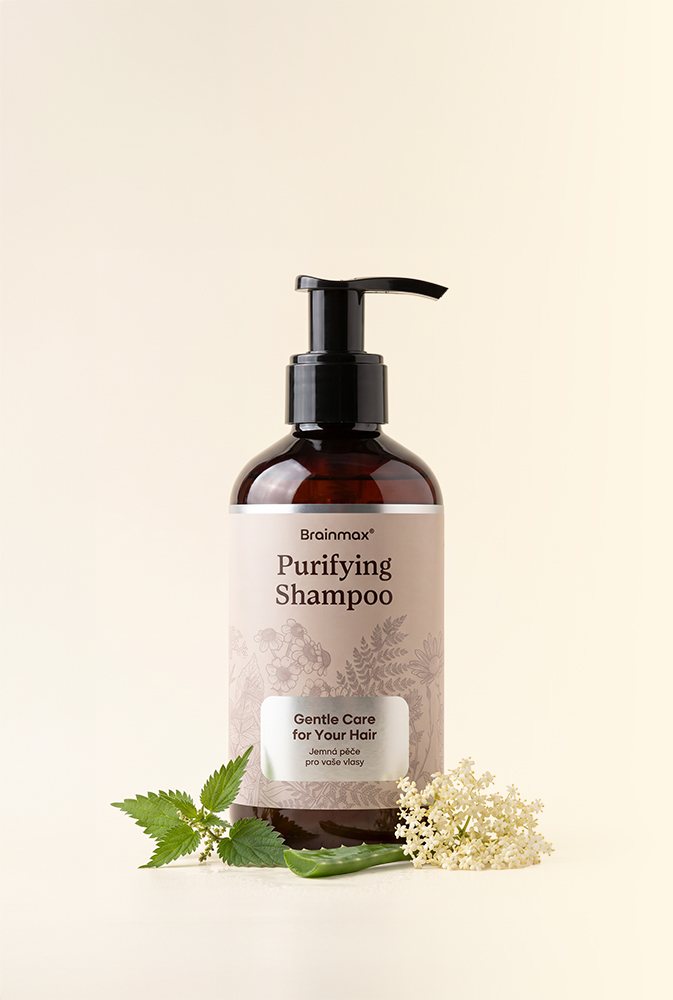 Lahev Brainmax Purifying Shampoo s kopřivou, aloe a květem černého bezu