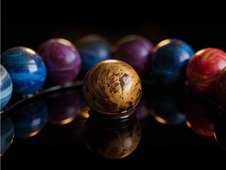 MoonChocolate - Planetky Velikost balení: Elegantní černá
