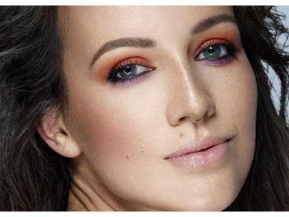 MINI Kurz sama sobě vizážistou: přírodní make-up DENNÍ LÍČENÍ