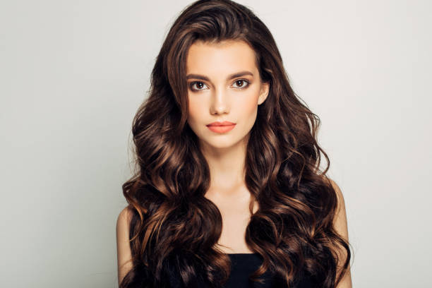 Jak na lesklé vlasy? 5 přírodních kroků pro zdravý a zářivý look