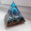 Orgonitová pyramida s Tyrkenitem a křišťálem