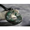 Ručně vyrobený šperk Zelená hloubka z orgonitu s přírodními kameny a jemným třpytem