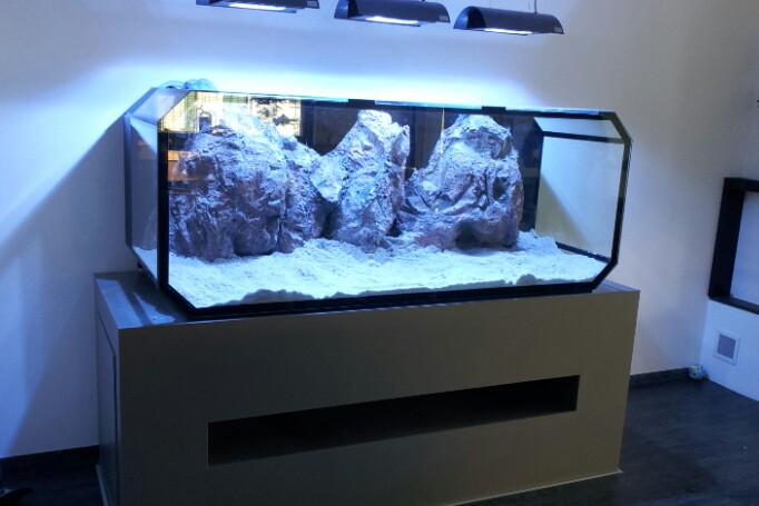 Zakázková výroba akvárií a paludárií
