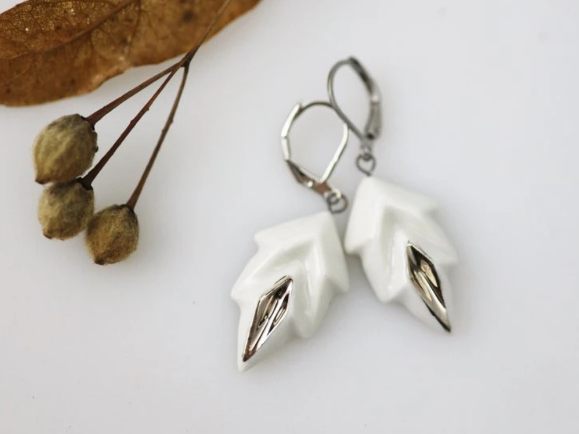 Šperky z porcelánu