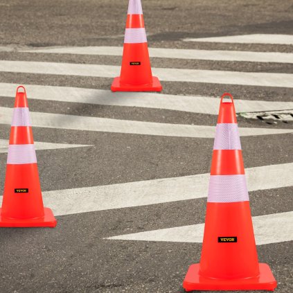 us AQZYCQHSB2812UQM3V0 original img v1 safety cones m100 1.1