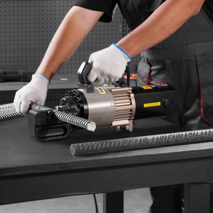 Elektrická hydraulická řezačka výztuže 2000 W, řezání do 1,1 palce, 5–28 mm