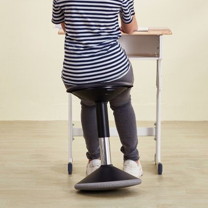 Výškově nastavitelná židle Wobble (15,7-21,7"), aktivní židle, věk 12-18 let, černá