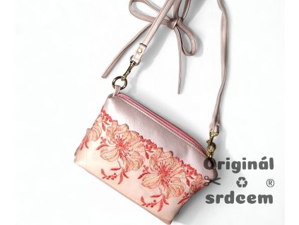 Růžová-kabelka-crossbody-s-krajkou-a-odnímatelným-popruhem-01.jpg