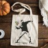 Banksy taska Flower thrower 3