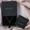 I letter necklace packaging 1800x1800