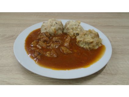 Vepřové ragů na divoko, špekový knedlík (1,3,6,7,9,12)