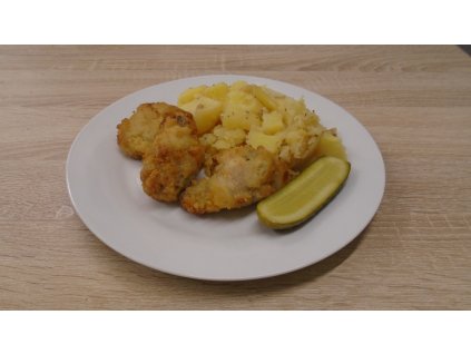 Pikantní kuřecí křídla,šťouchané brambory,okurka (1,3,6,7,10) (2)