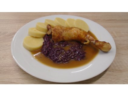 Uzené kuřecí stehno,bramborový knedlík,červené zelí (1,3,7,12)