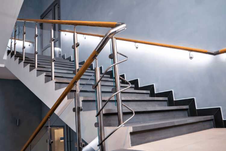 Jak na osvětlení schodiště?